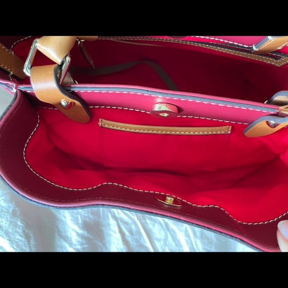 Sold on Facebook - Picture 7 of 10